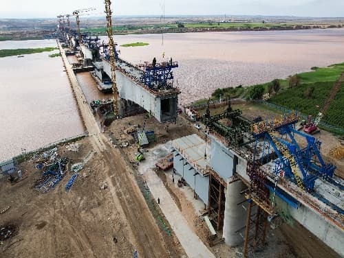 Dengkou Yellow River Bridge of the Baotou-Yinchuan High-speed Railway Project